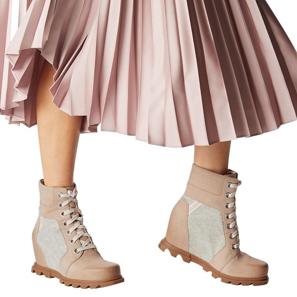 Sorel Shoes - Sorel JOAN OF ARCTIC™ WEDGE III LEXIE BOOTIE NIB 8